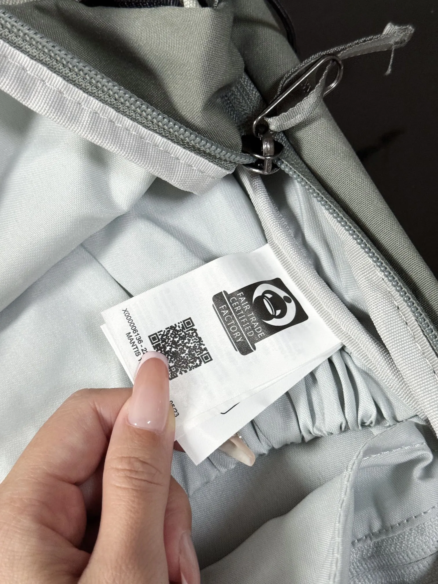 Arcteryx Mantis 16L Lightweight Same Style （ ） New Arrival 16 ！！！ ，YKK ， ， ！ ！ ！ 。 ！ ！ ：Black ：45*26*21.7